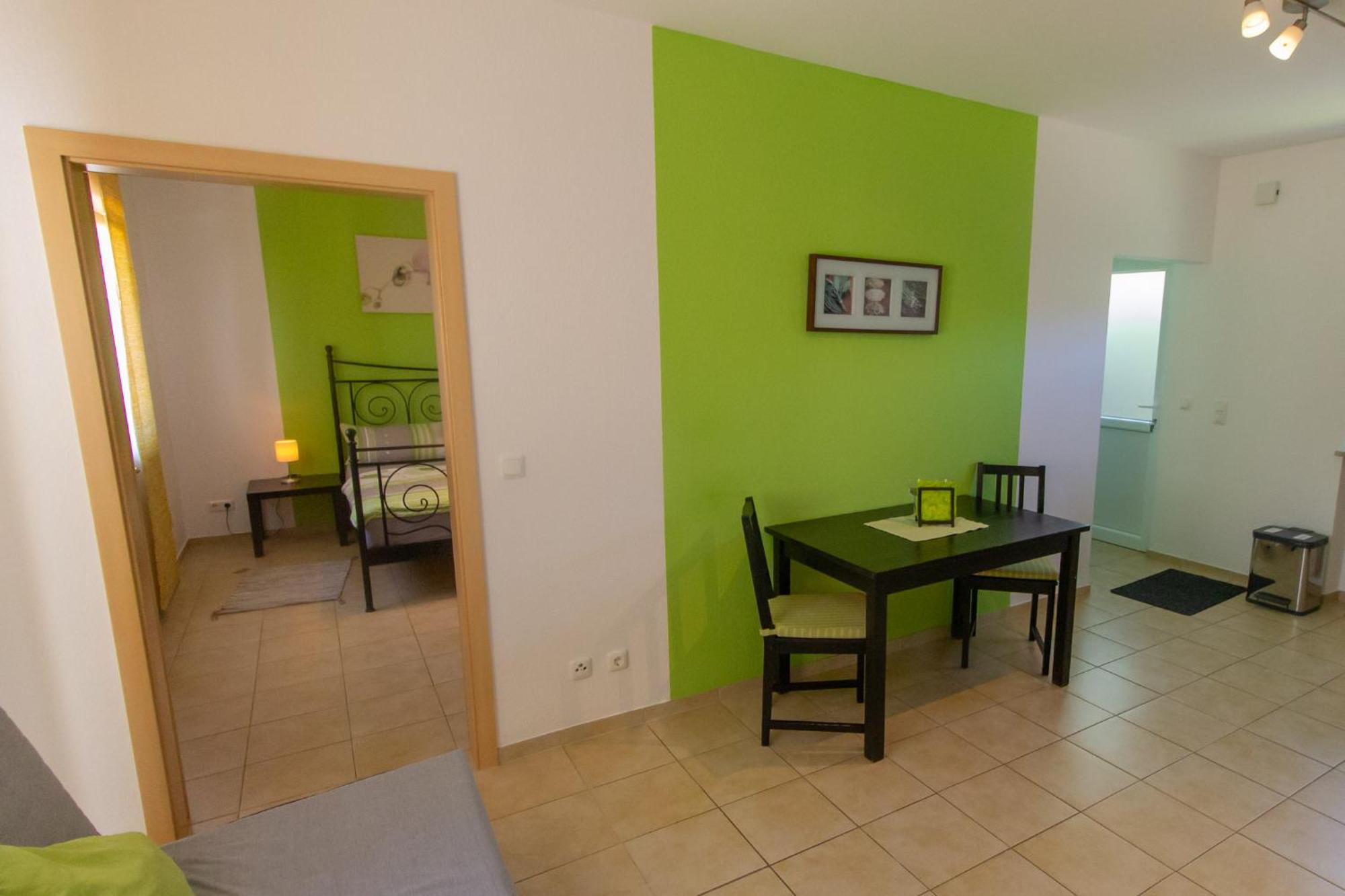 Weingut Roth Apartment Kindel ภายนอก รูปภาพ