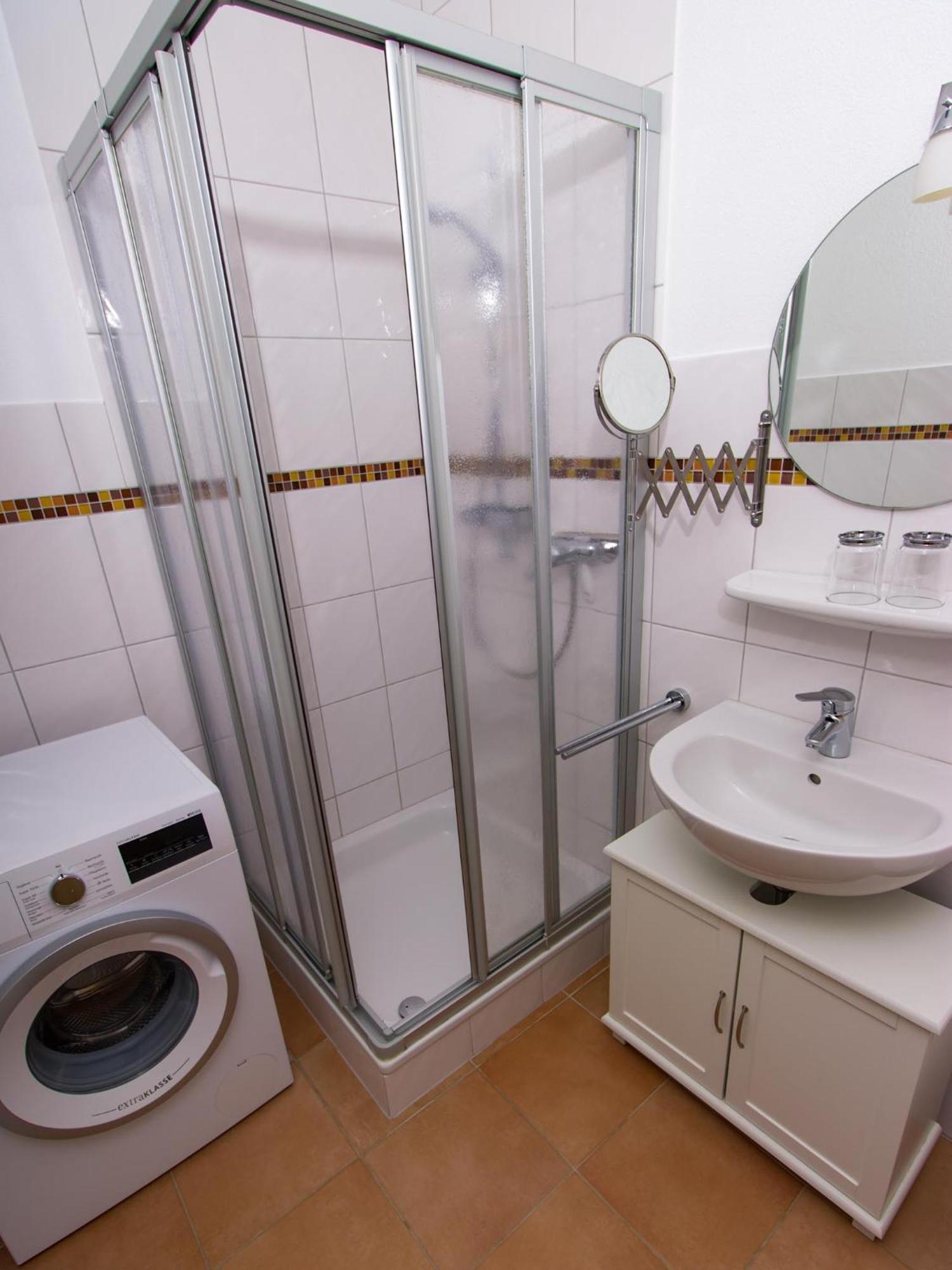 Weingut Roth Apartment Kindel ภายนอก รูปภาพ